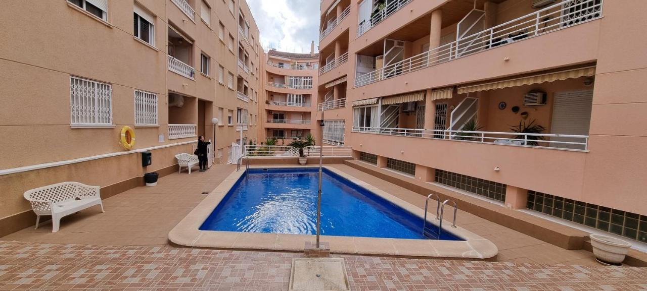 Apartament Dos Playas Torrevieja Ngoại thất bức ảnh