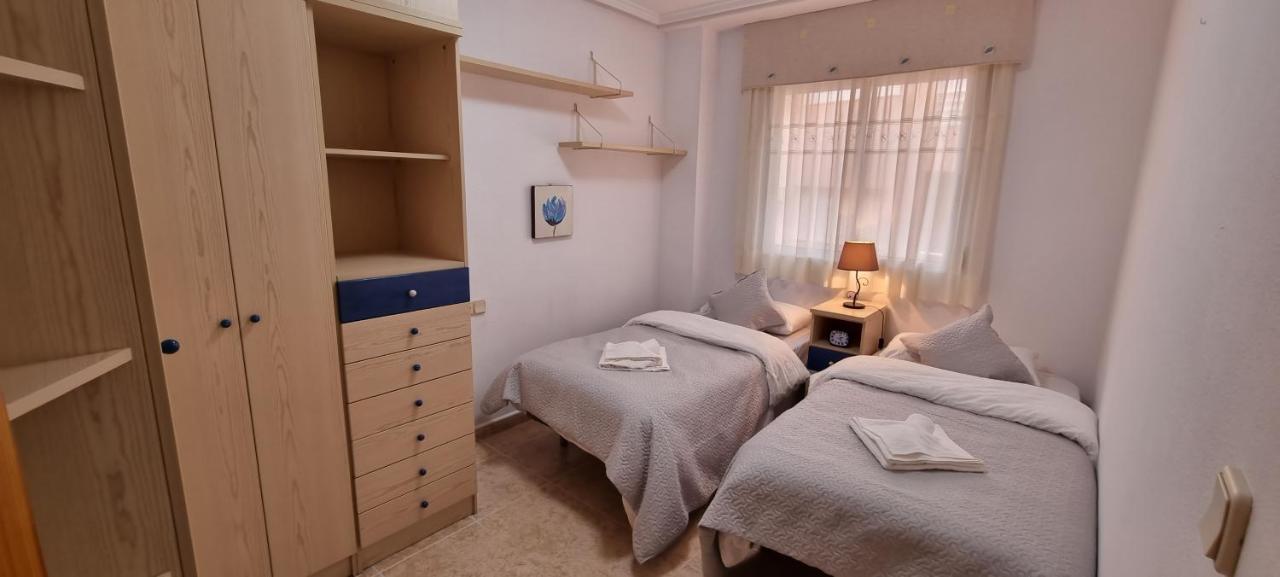 Apartament Dos Playas Torrevieja Ngoại thất bức ảnh