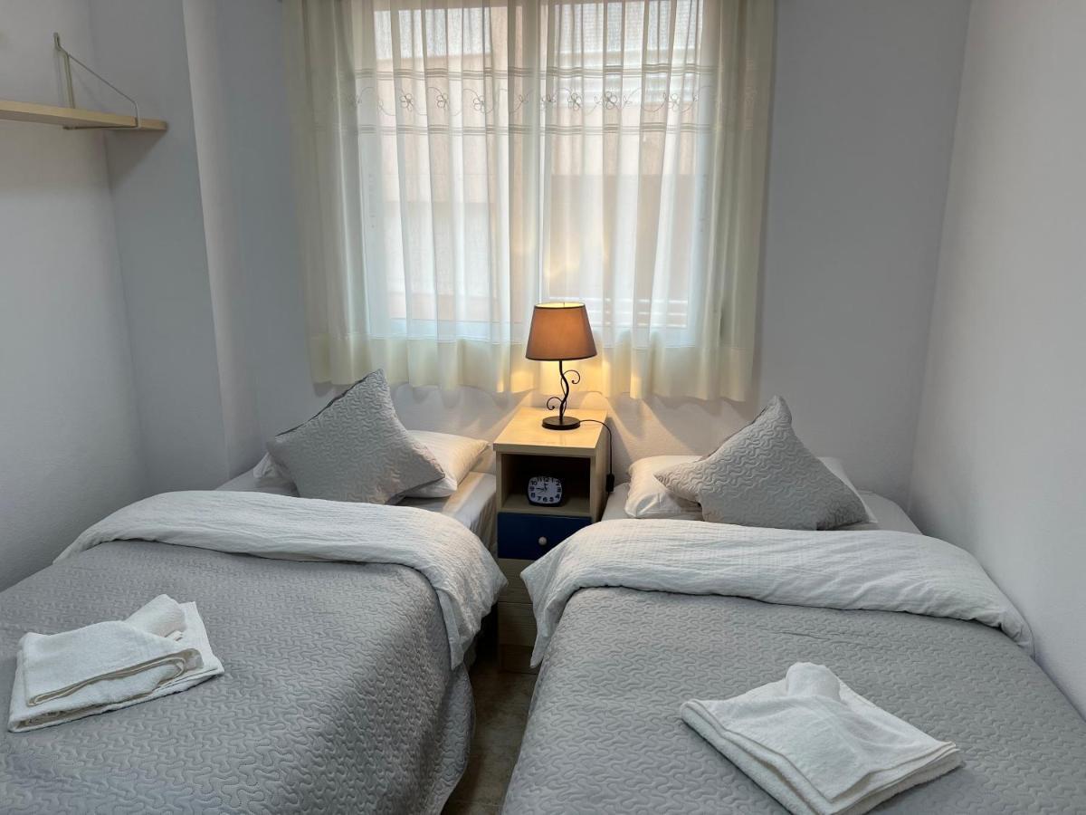 Apartament Dos Playas Torrevieja Ngoại thất bức ảnh